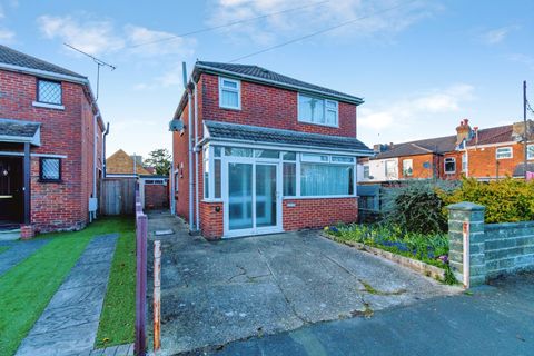 King Edward Avenue, Regents Park, Southampton, Hampshire SO16