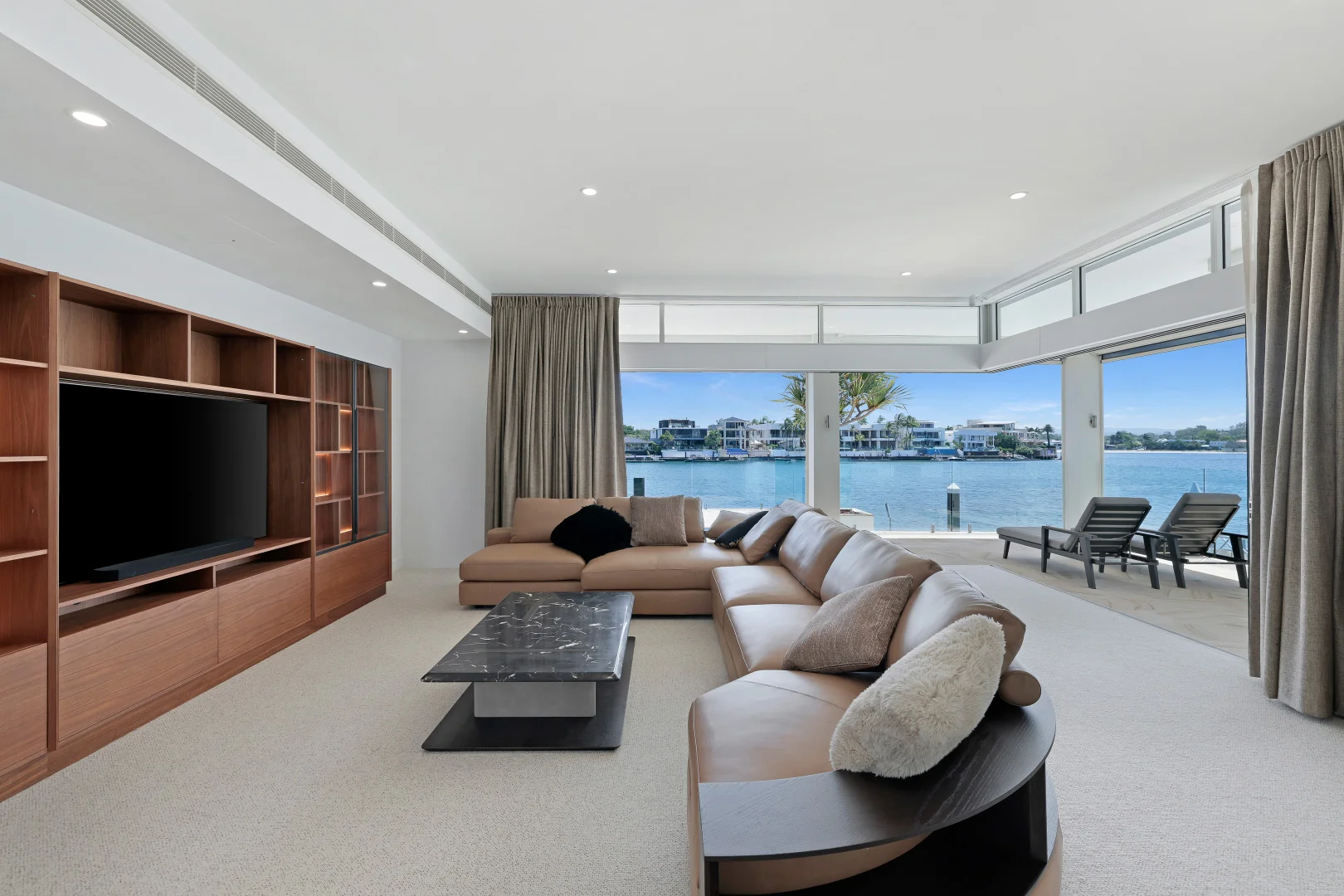 Additional image 8 of 70 Admiralty Drive, Paradise Waters QLD 4217