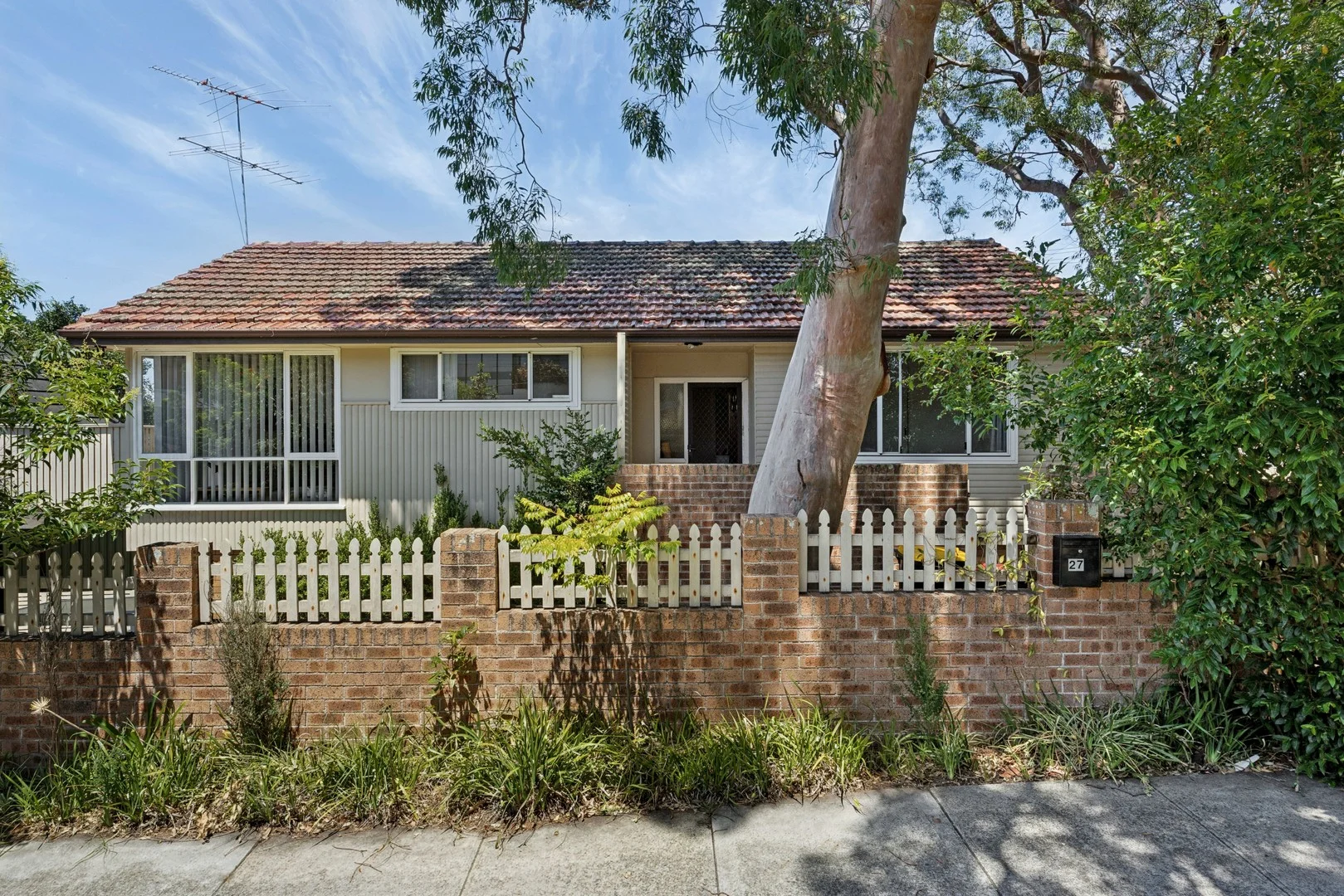 27 Old Forest Road, Lugarno NSW 2210