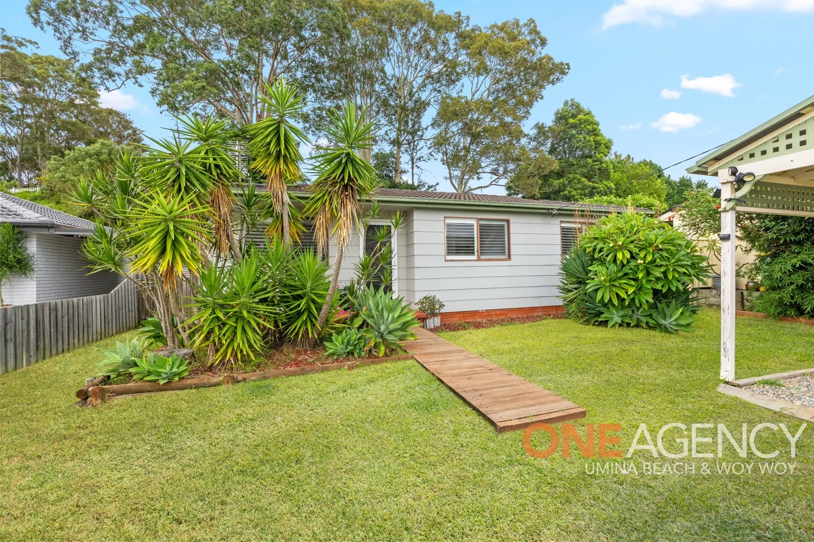 14 Scullin Place, Berkeley Vale NSW 2261