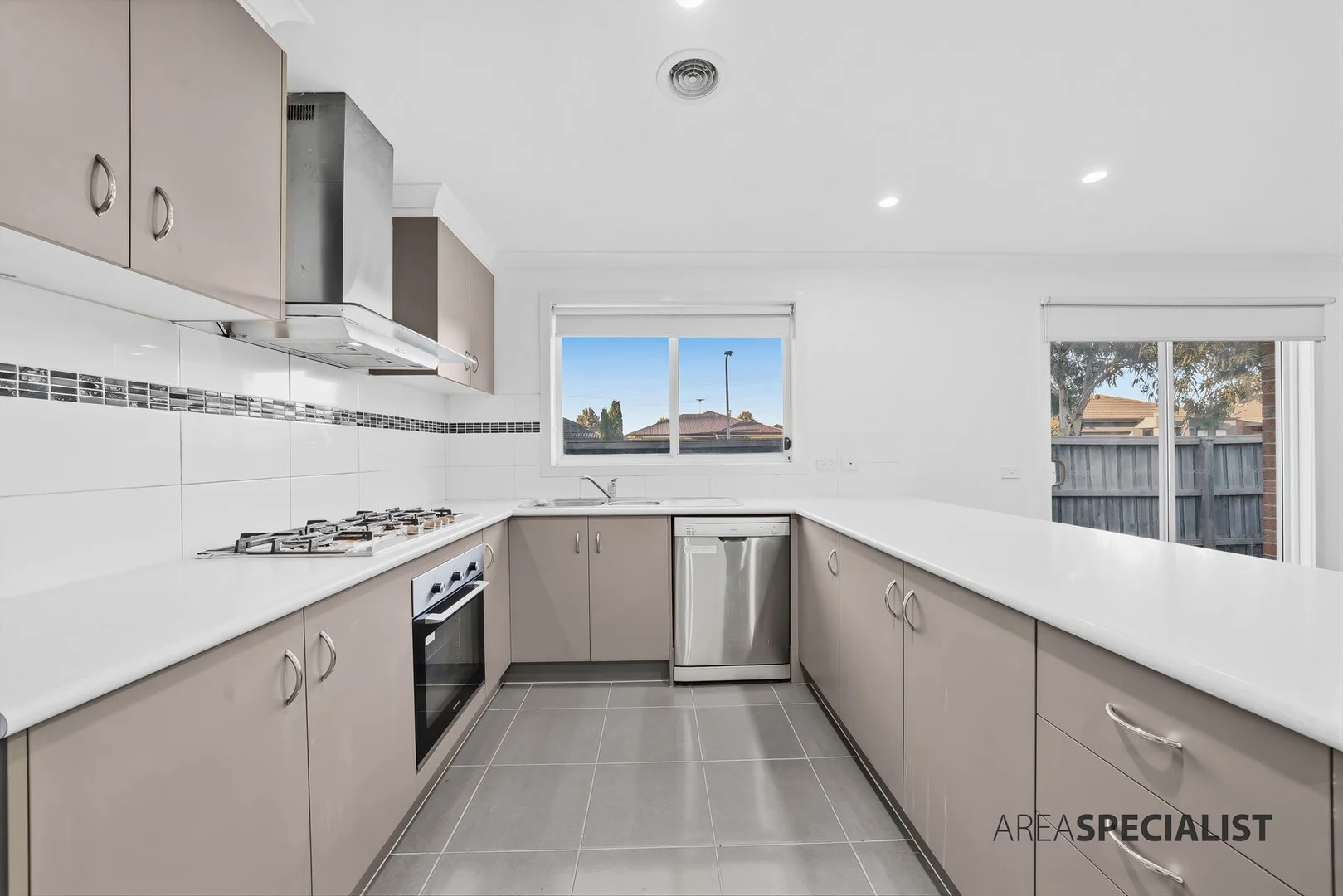 Additional image 8 of 48 Valencia Circuit, Cranbourne VIC 3977