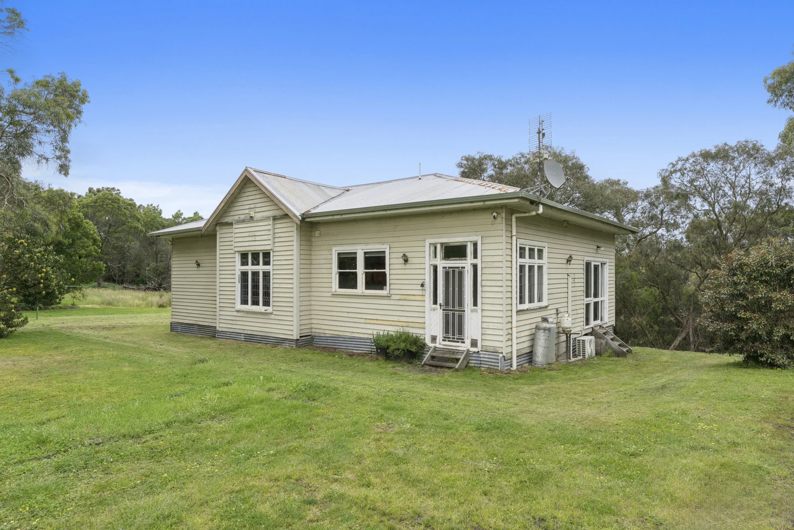 95 Lucas Road, Carlisle River VIC 3239