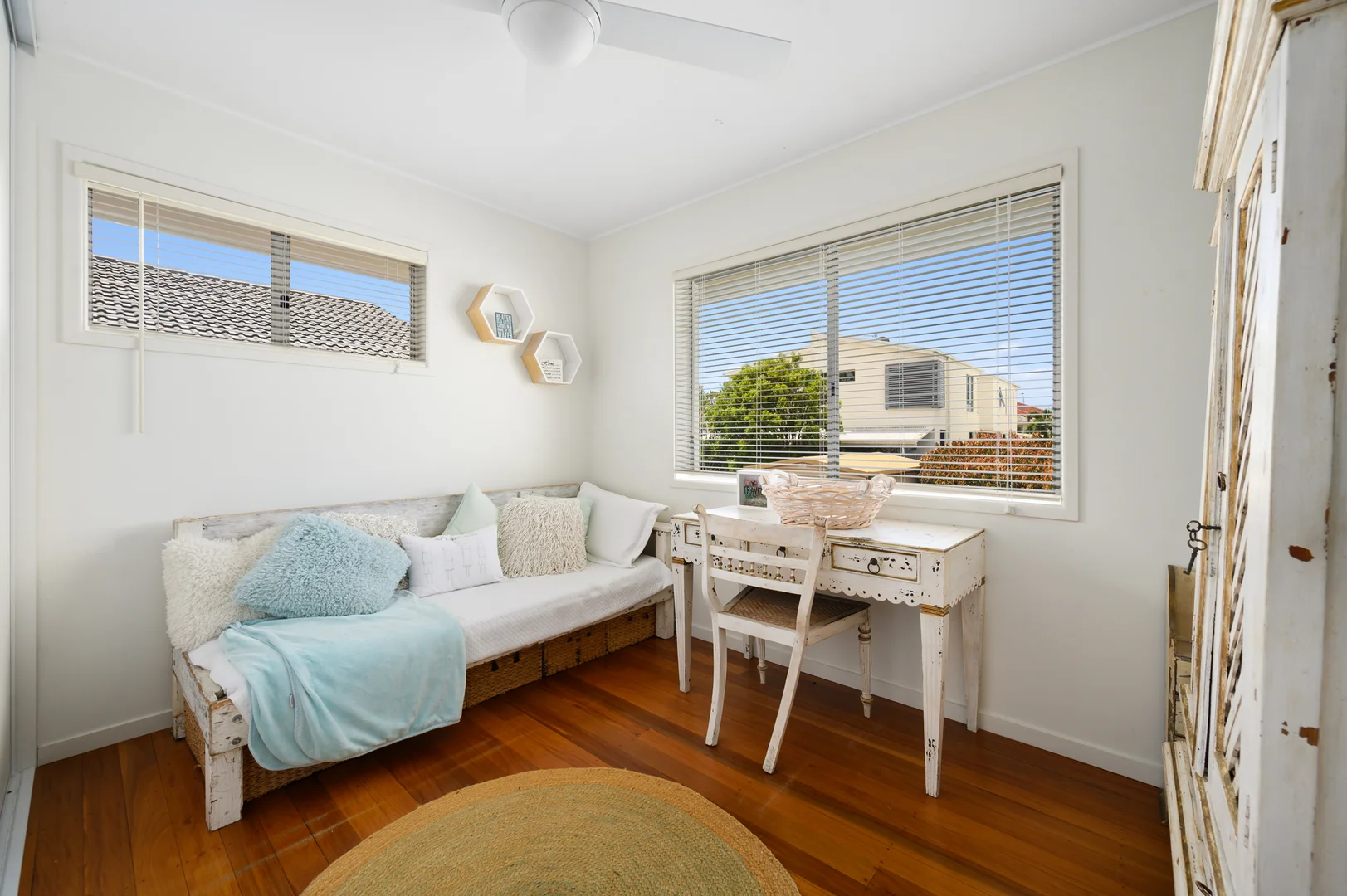 Additional image 13 of 21 Nankeen Avenue, Paradise Point QLD 4216