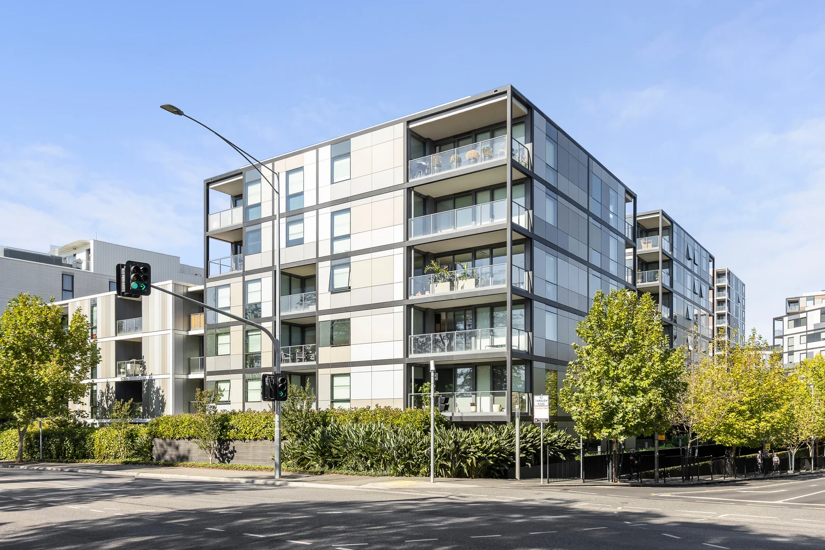 Additional image 12 of 3/1 Evergreen Mews, Armadale VIC 3143