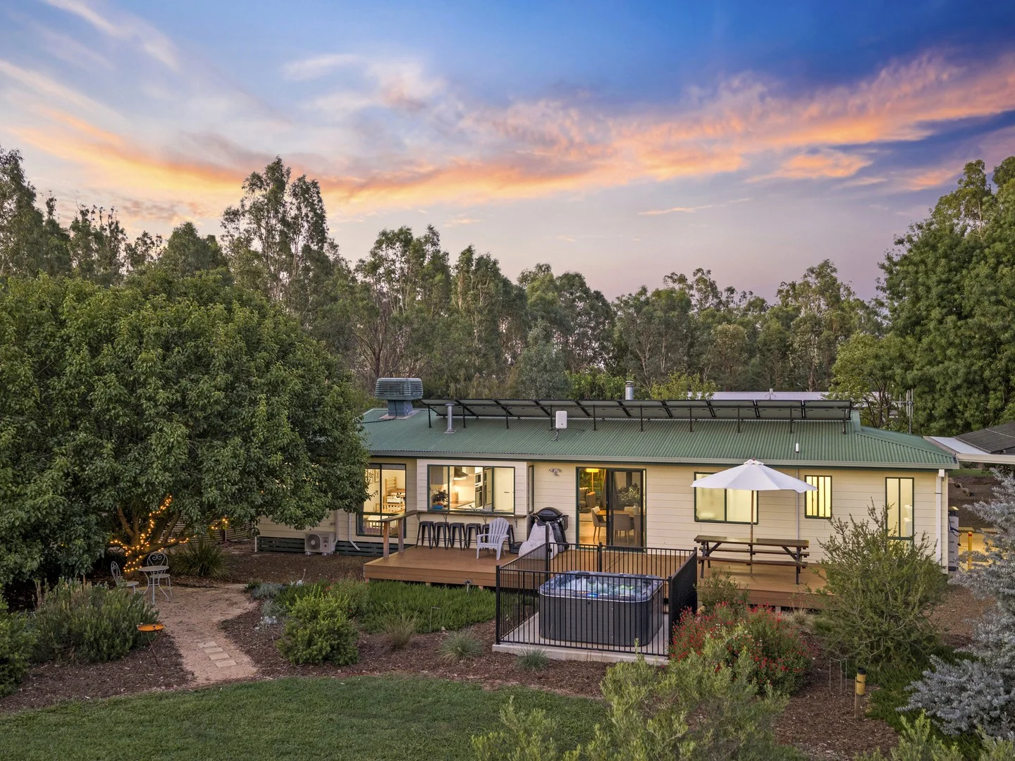 8 Orchid Street, Violet Town VIC 3669