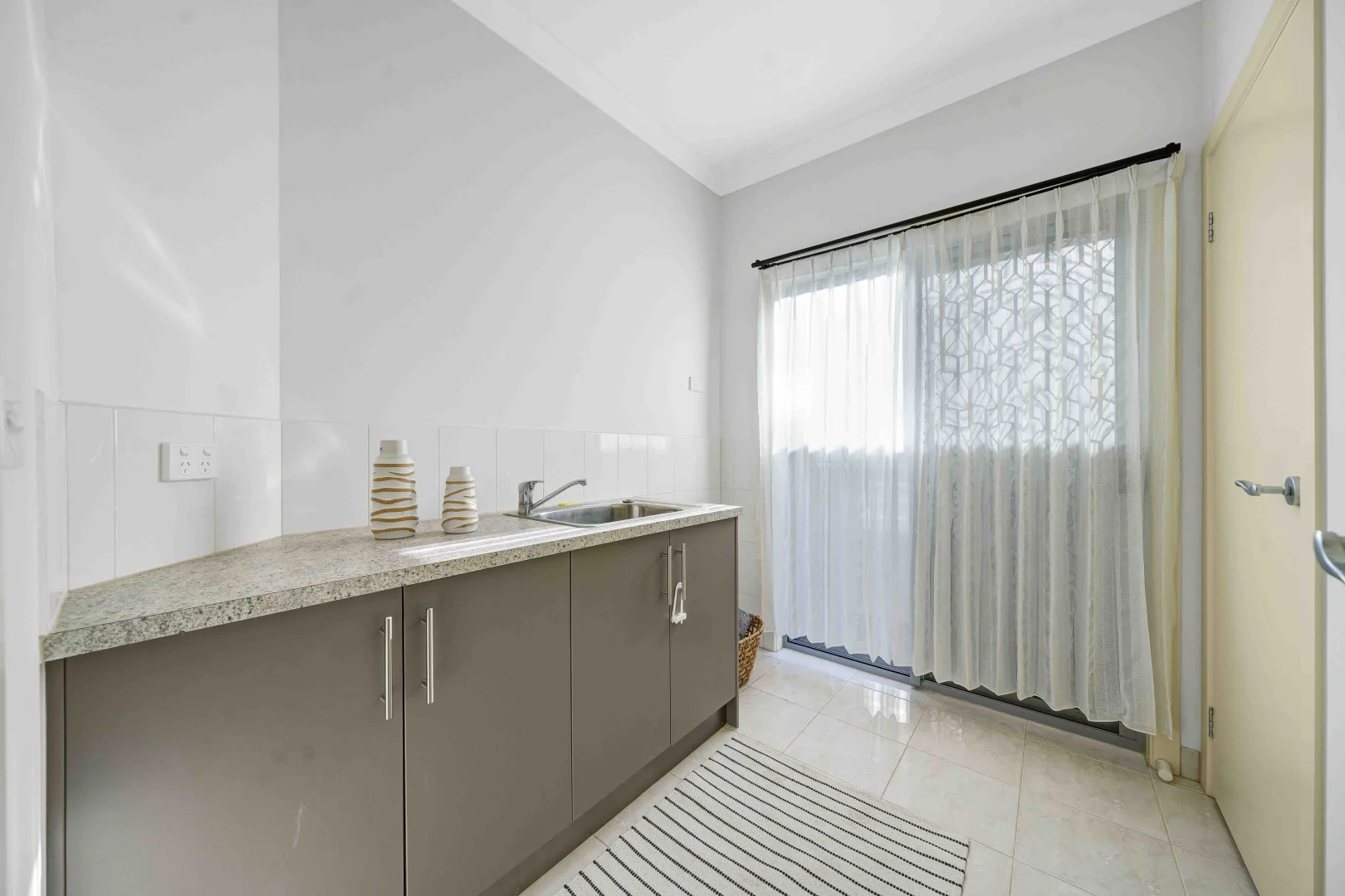 Additional image 15 of 10 Barrington, Caroline Springs VIC 3023