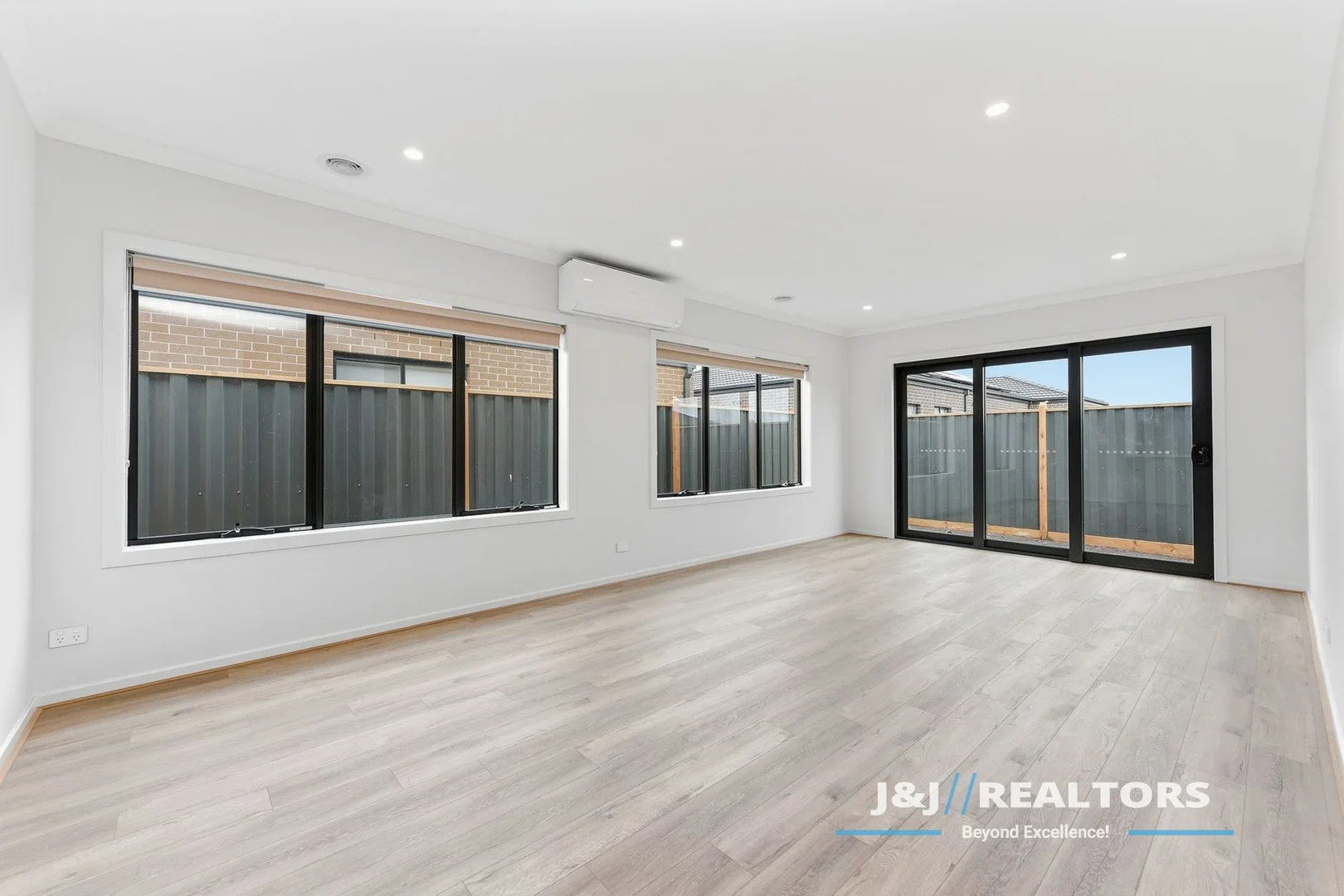 Additional image 5 of Clyde VIC 3978