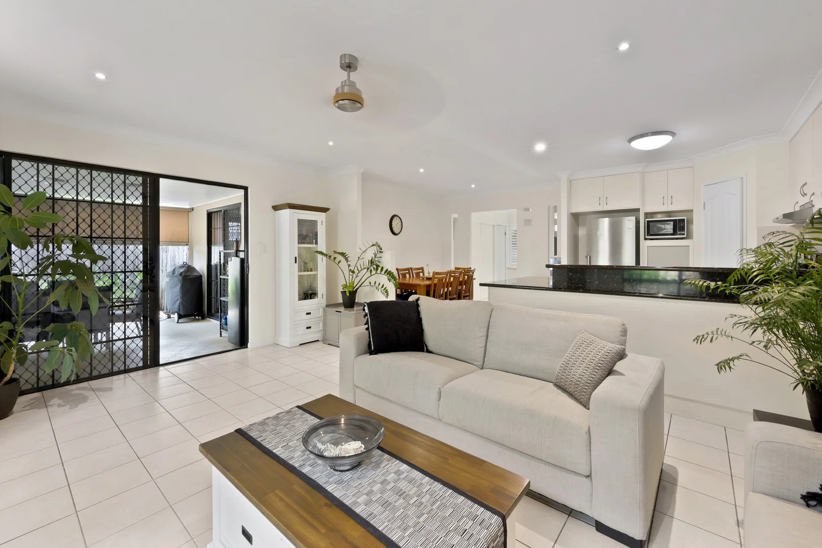 Additional image 9 of 5 Gillies Court, Rural View QLD 4740