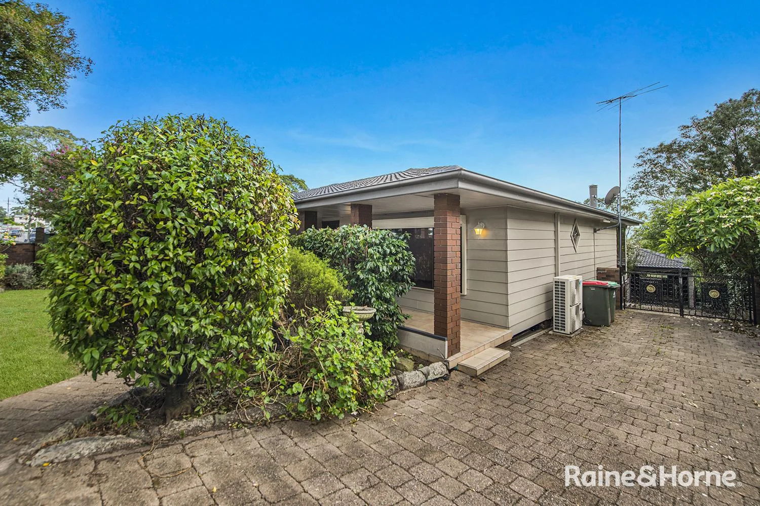 29 Violet Town Road, Tingira Heights NSW 2290