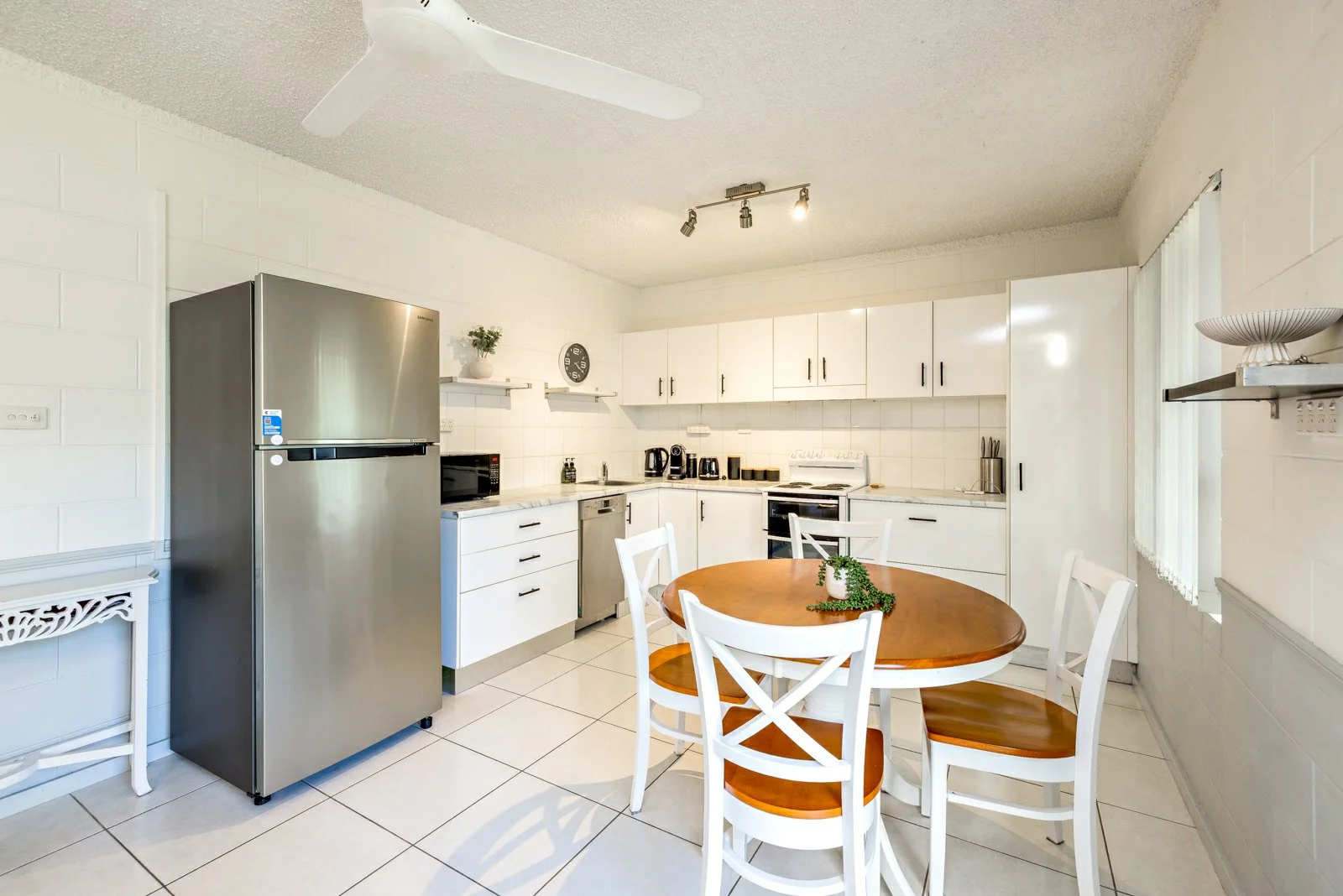 Additional image 3 of 1/281 Lake Street, Cairns North QLD 4870
