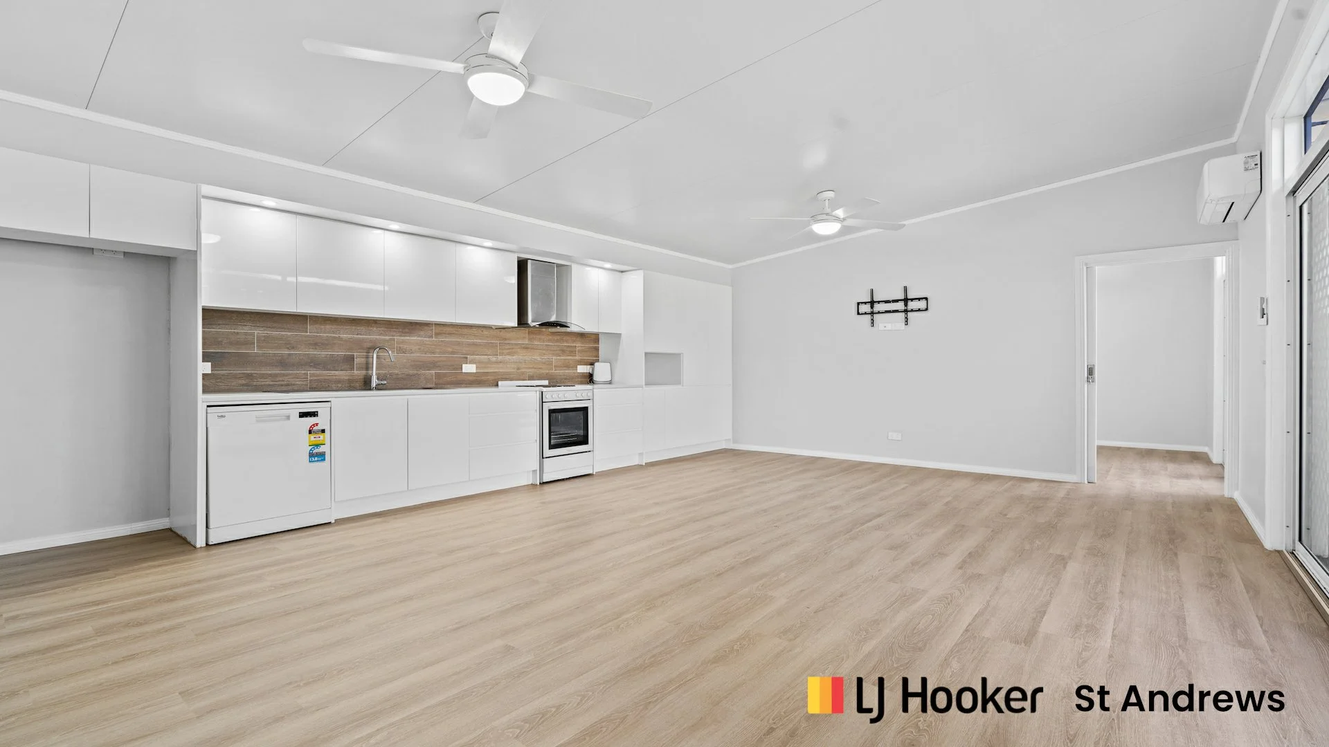 Additional image 13 of 14 McLaughlin Circuit, Bradbury NSW 2560