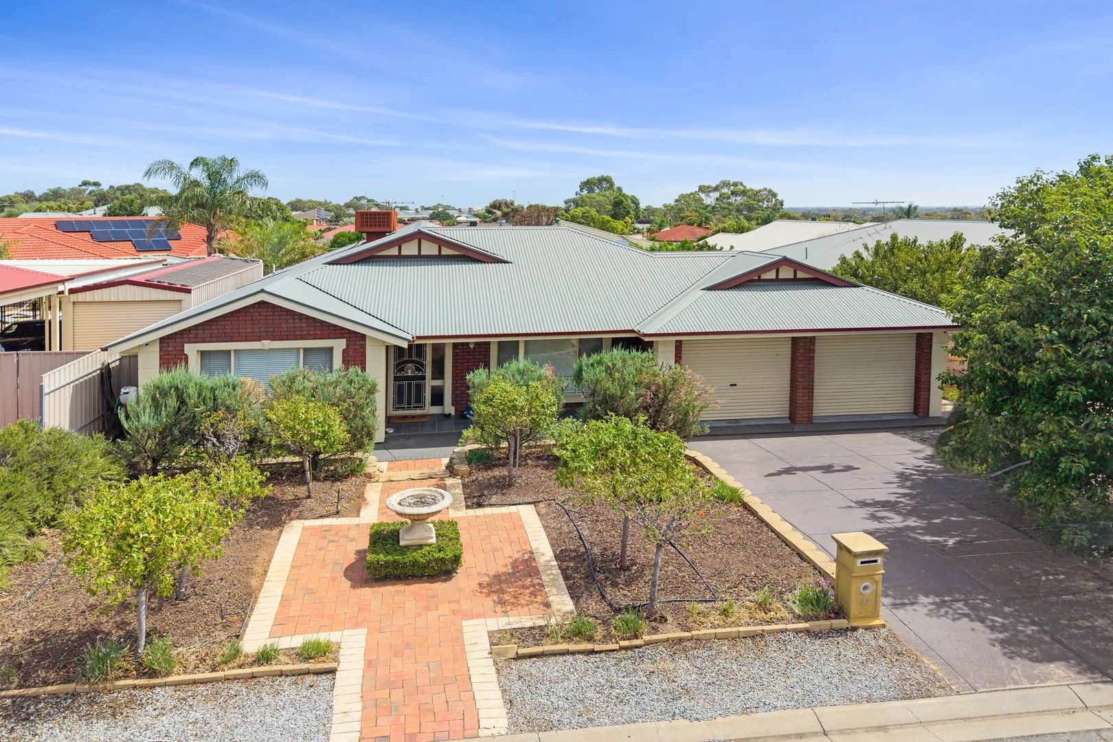 42 Thiele Crescent, Evanston Park SA 5116