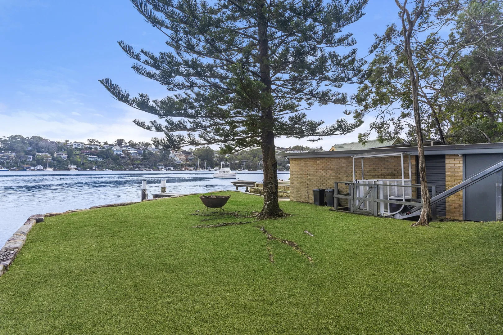 209 Omicron Rd, Cameron Corner QLD 4492