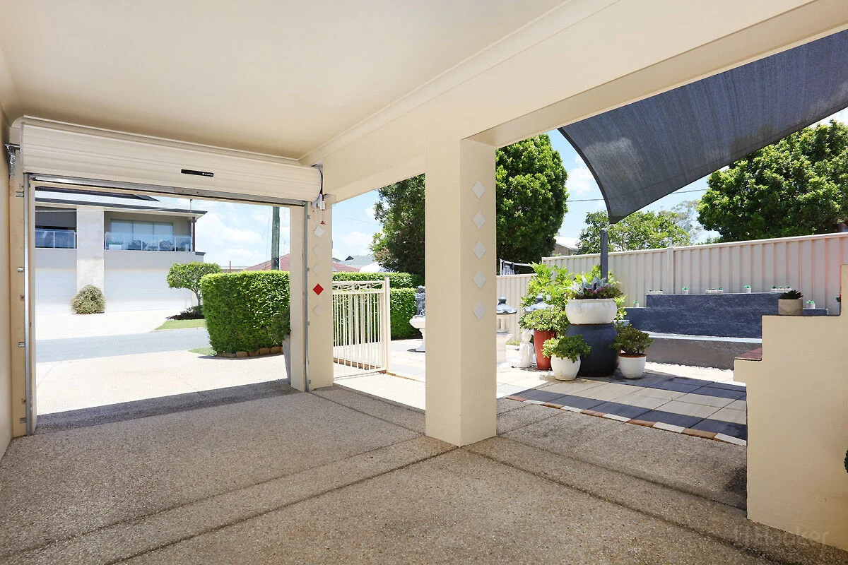 Additional image 24 of 1/27 Eider Avenue, Paradise Point QLD 4216