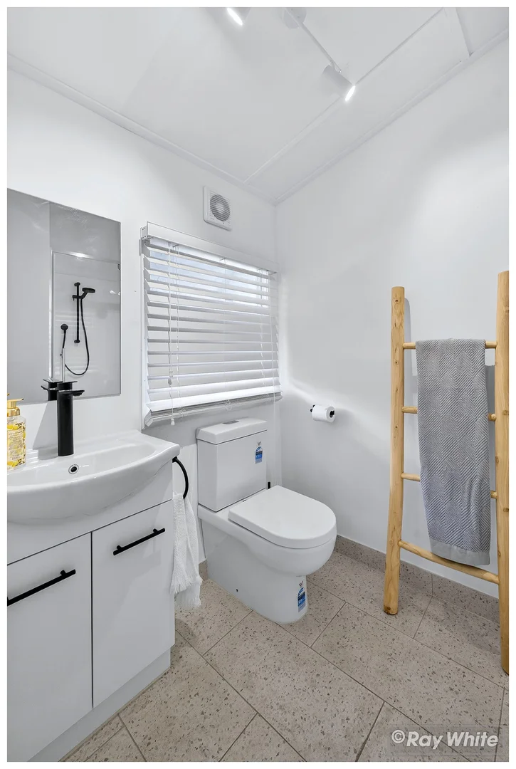 Additional image 12 of 101 Curran Street, Koongal QLD 4701