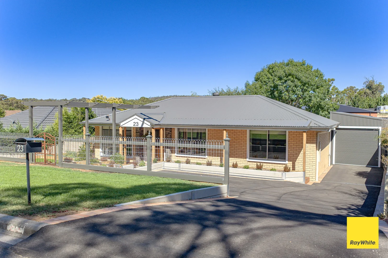 23 Burns Street, Spring Gully VIC 3550