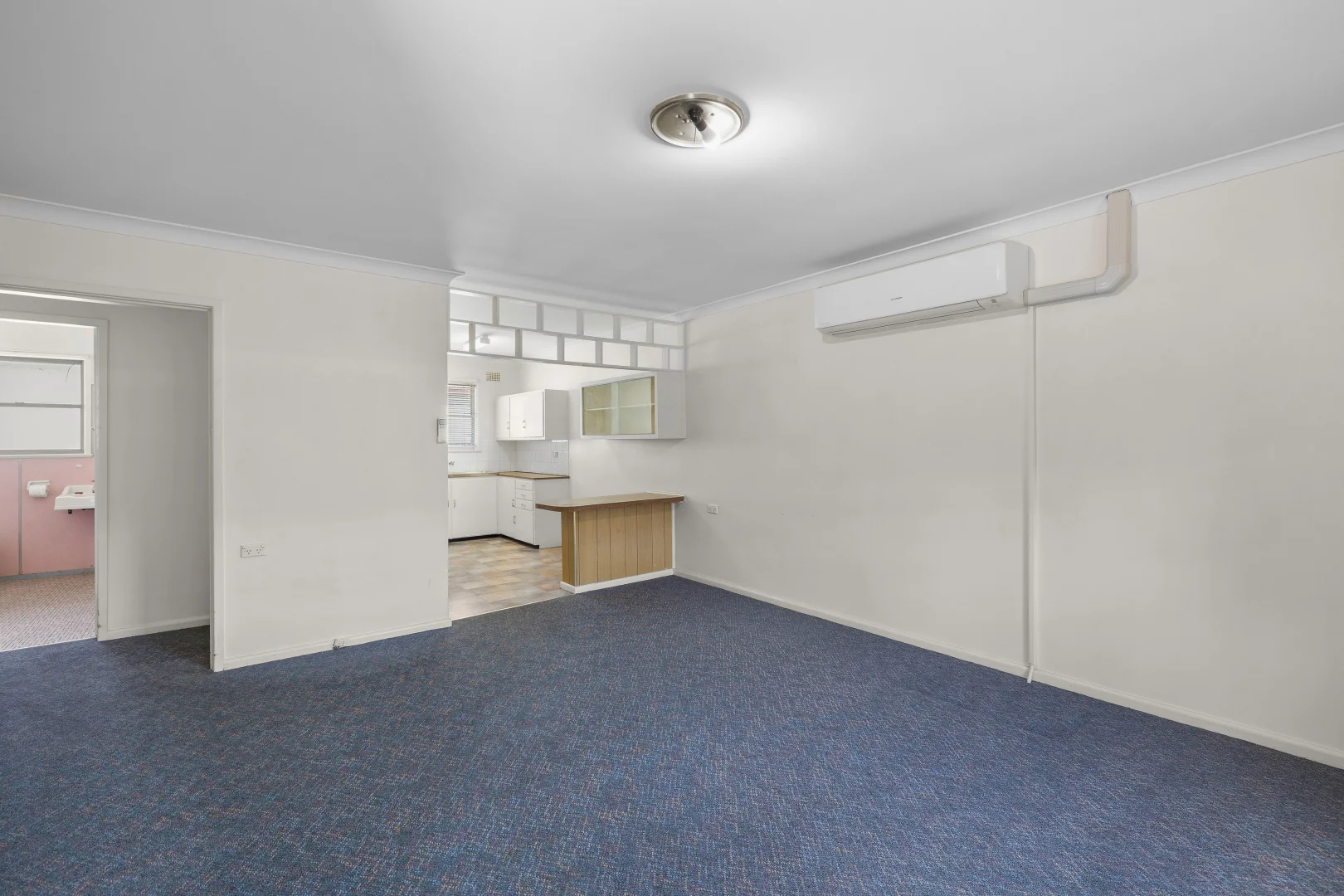 Additional image 2 of 1 - 4/88 Denison Street, West Tamworth NSW 2340