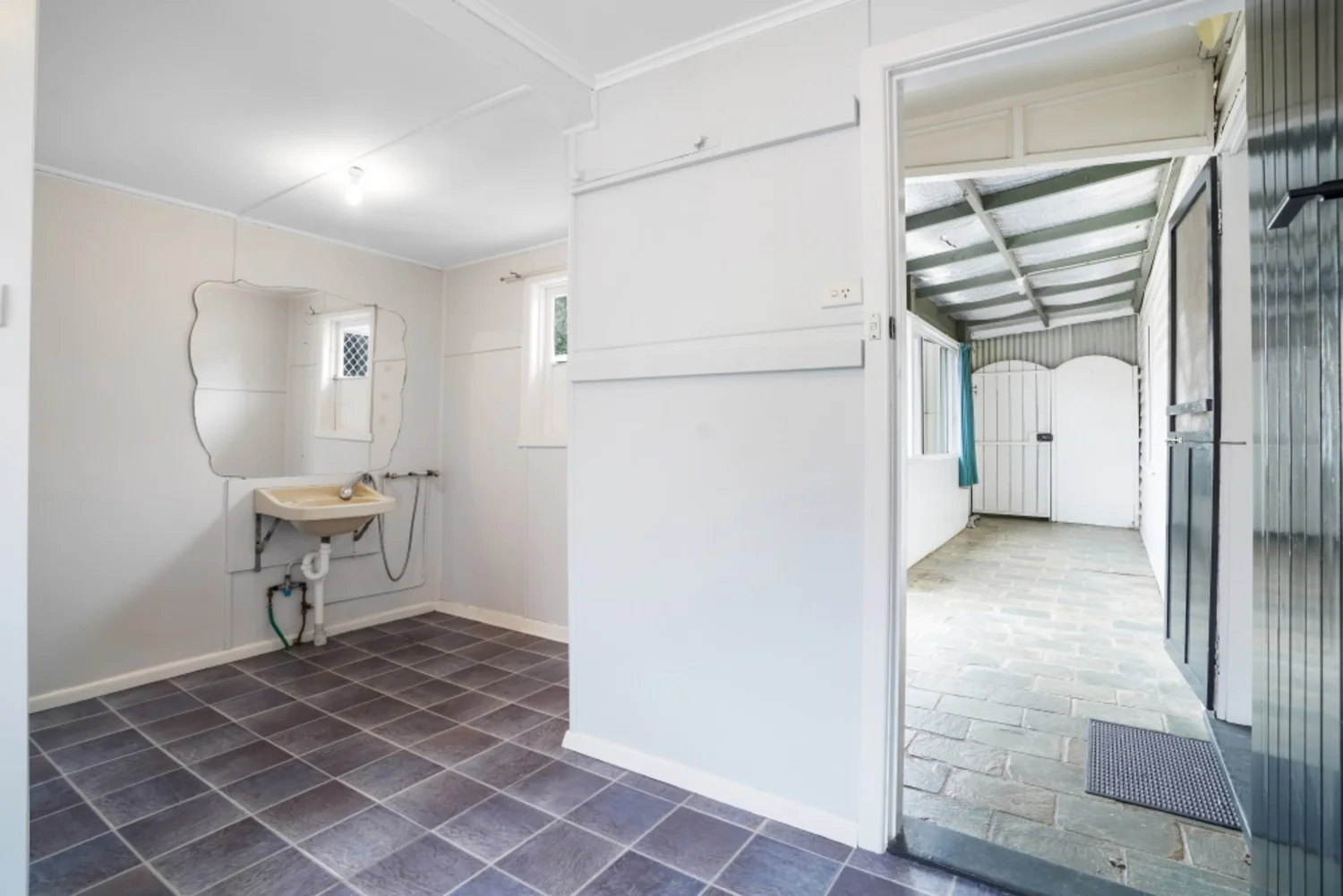 Additional image 12 of 11 Dickens Street, Hamilton VIC 3300