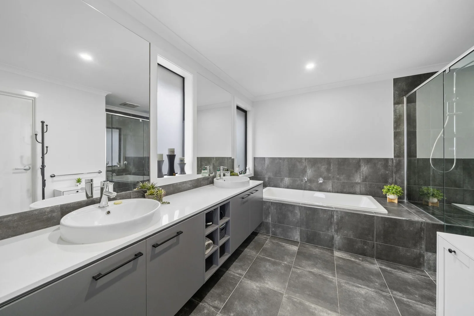 Additional image 24 of 53 Dablam Street, Clyde North VIC 3978