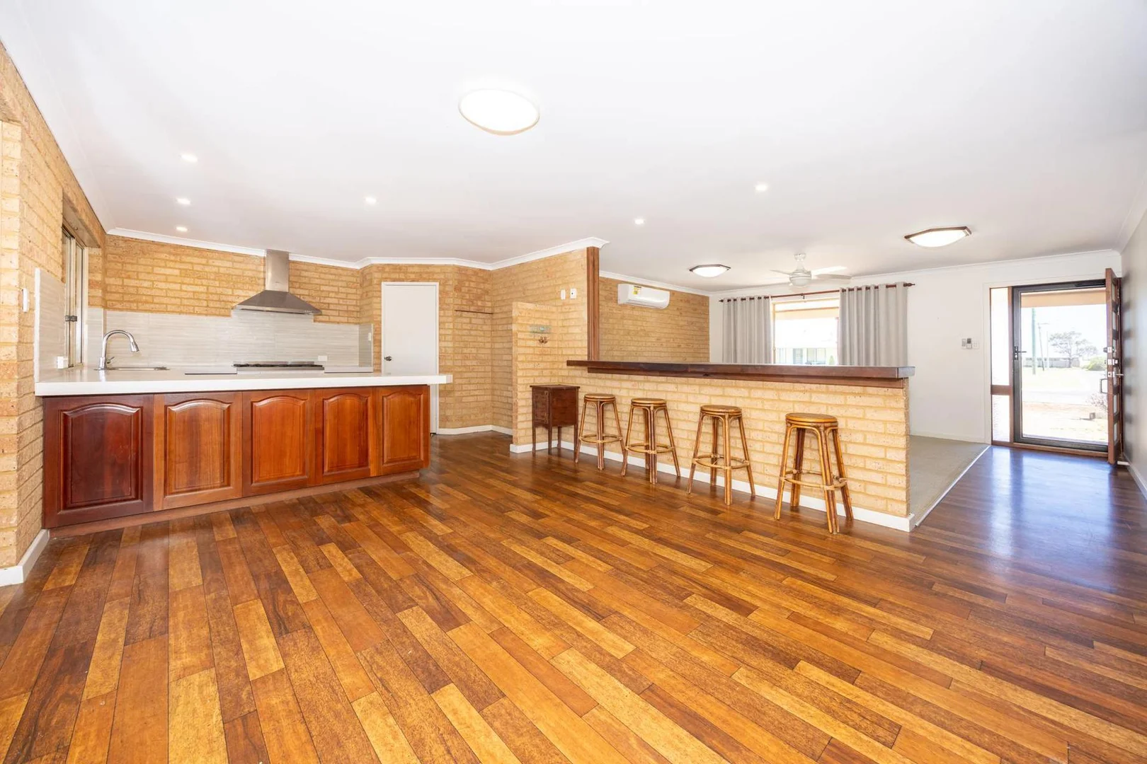 Additional image 3 of 14 Tuart Street, Leeman WA 6514
