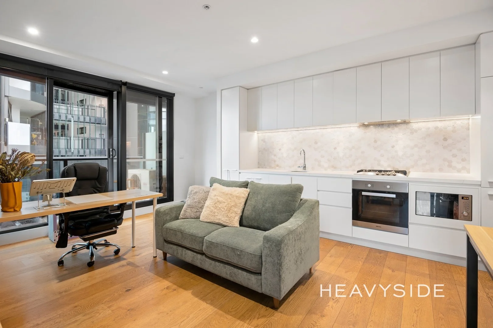 Additional image 2 of 1512/850 Whitehorse Road, Box Hill VIC 3128