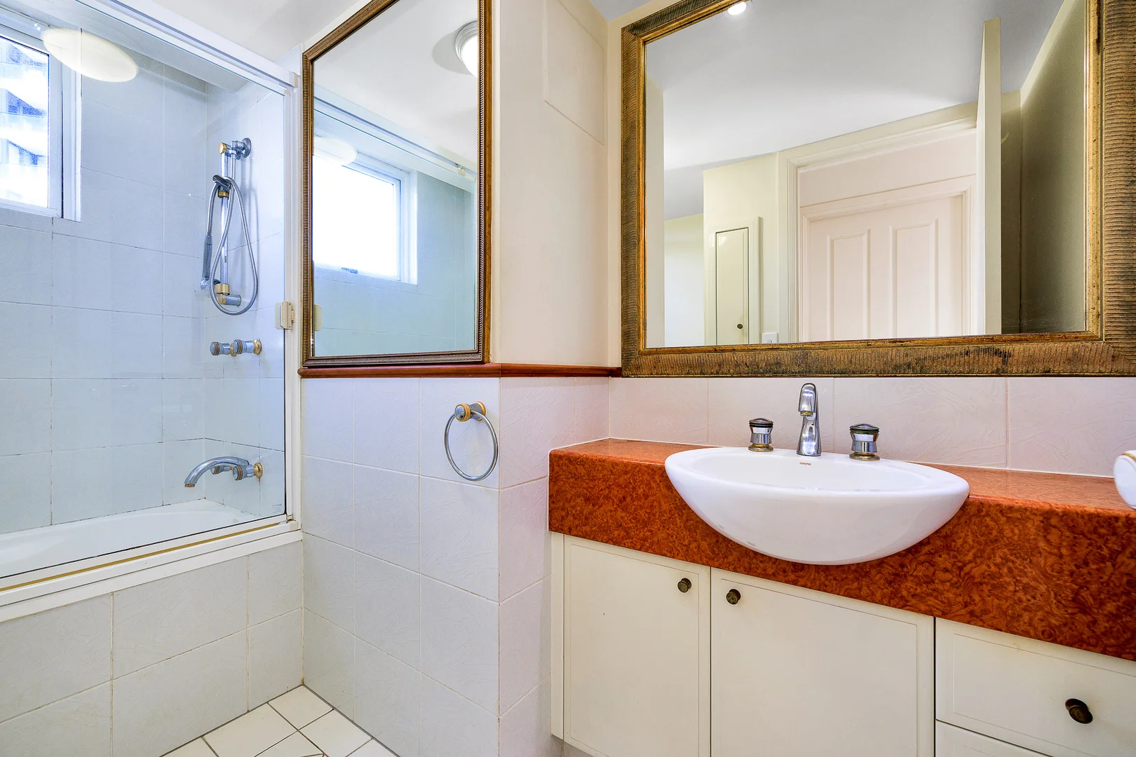 Additional image 6 of 301/220 The Esplanade, Burleigh Heads QLD 4220