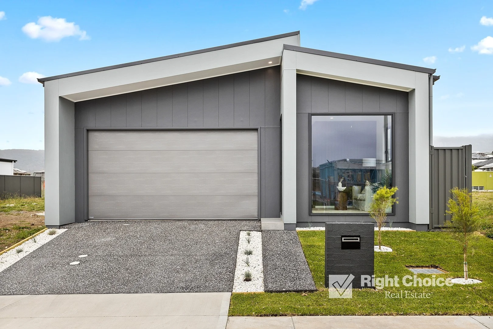 Additional image 2 of 77 Hatter Circuit, Calderwood NSW 2527