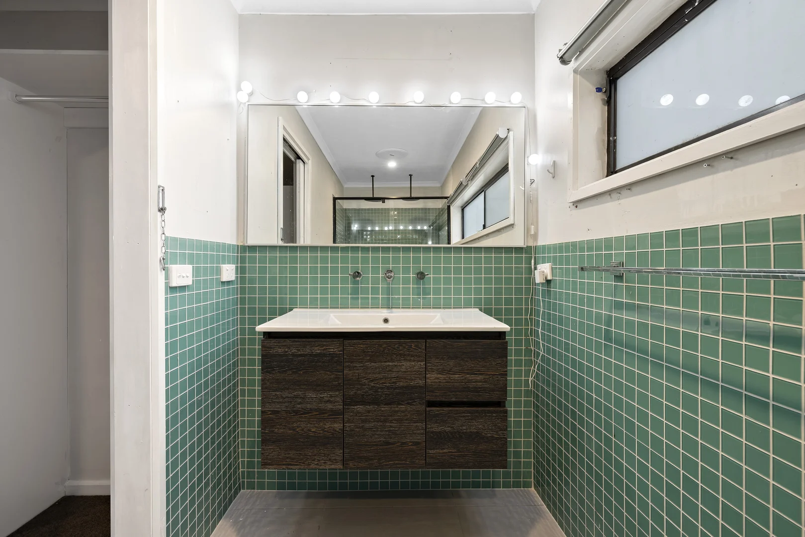 Additional image 10 of 2 Anidala Place, Cranbourne West VIC 3977