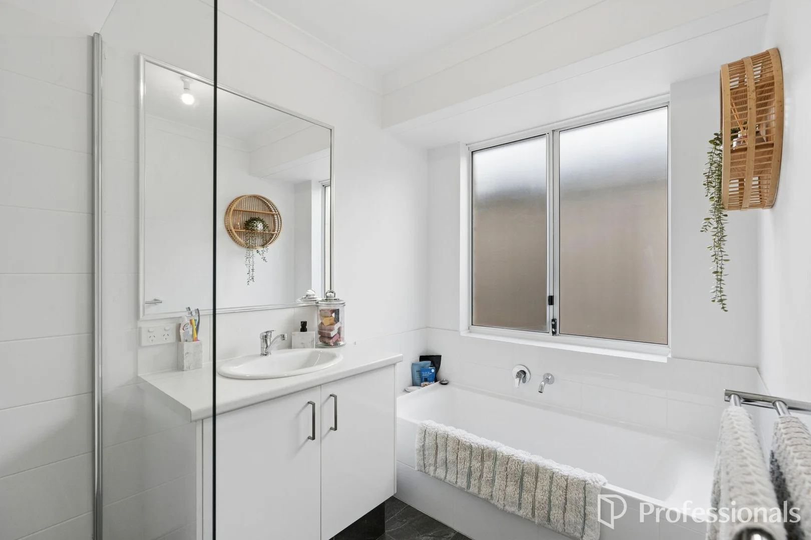 Additional image 15 of 53 Dundatha Drive, Byford WA 6122