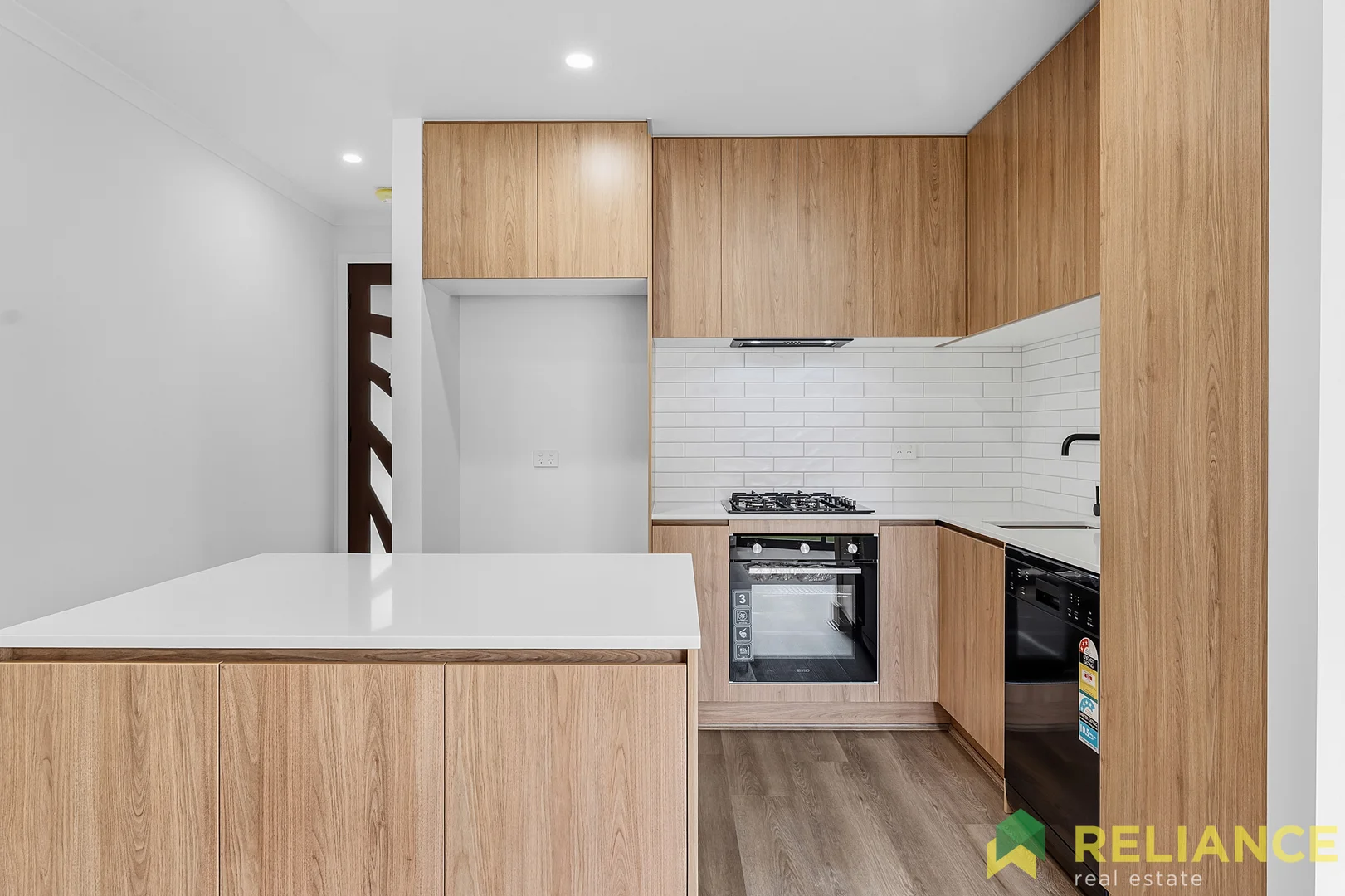 Additional image 3 of 33 Castello Drive, Deanside VIC 3336