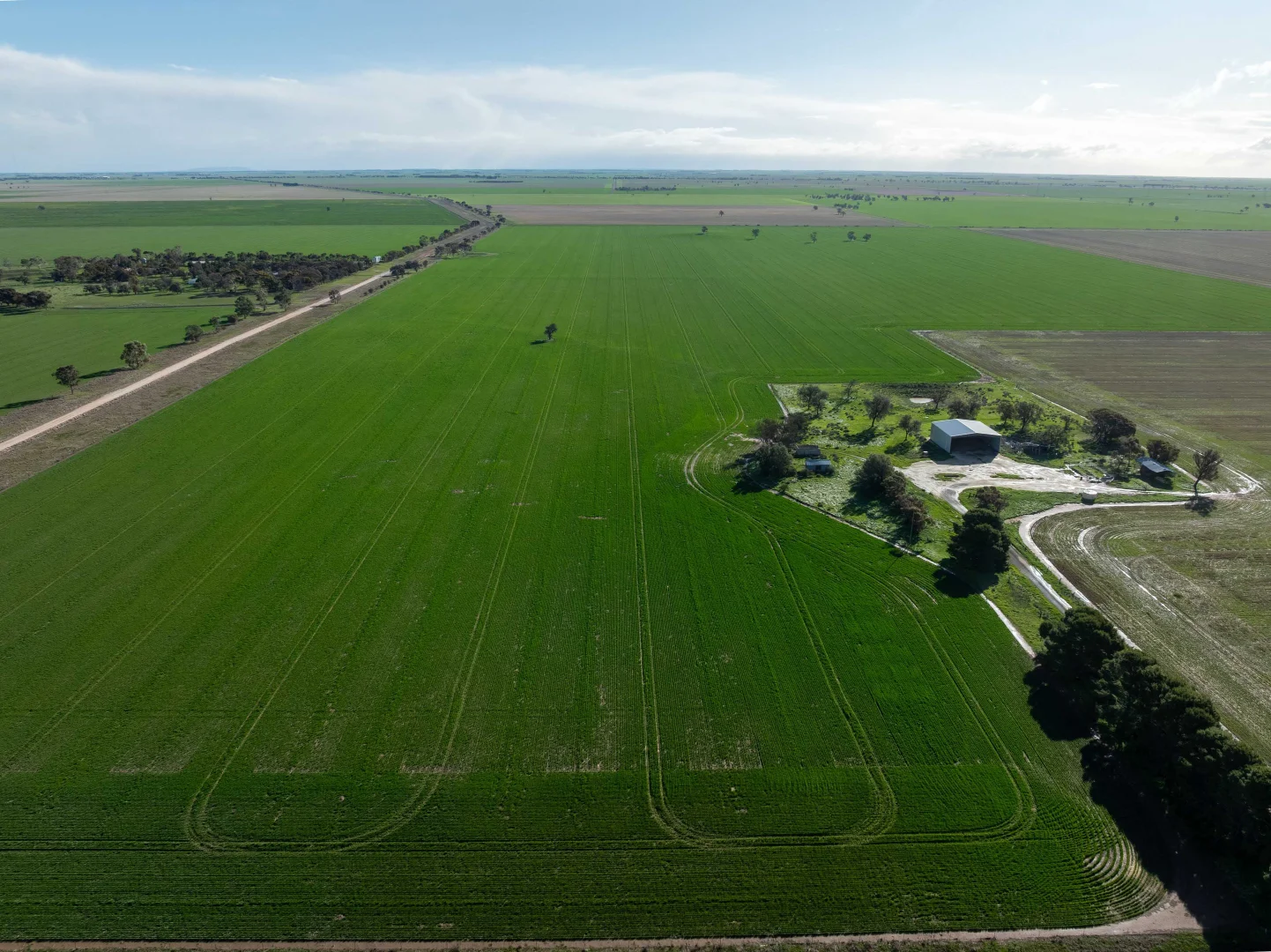 Additional image 8 of Jung VIC 3401