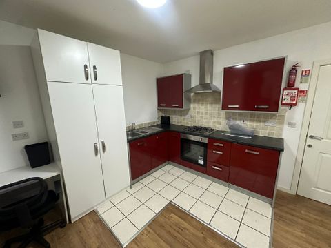 Quainton Road, Leicester LE2, Studio to rent