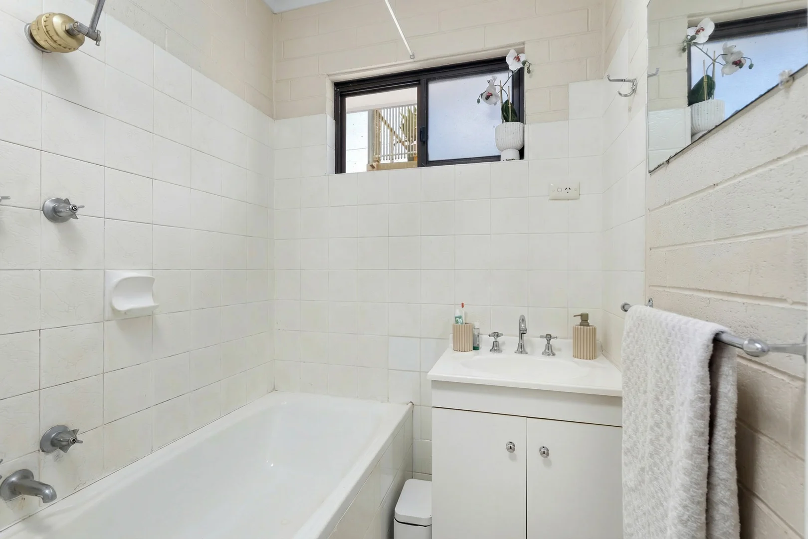Additional image 9 of 688 Kiewa Street, Albury NSW 2640