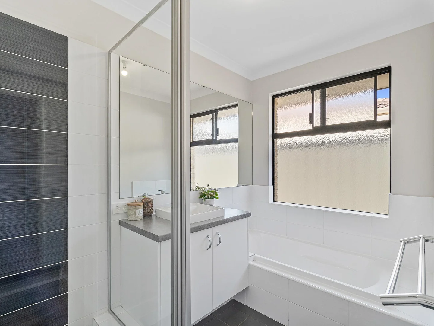 Additional image 18 of 21 Clarendon Circuit, Lakelands WA 6180