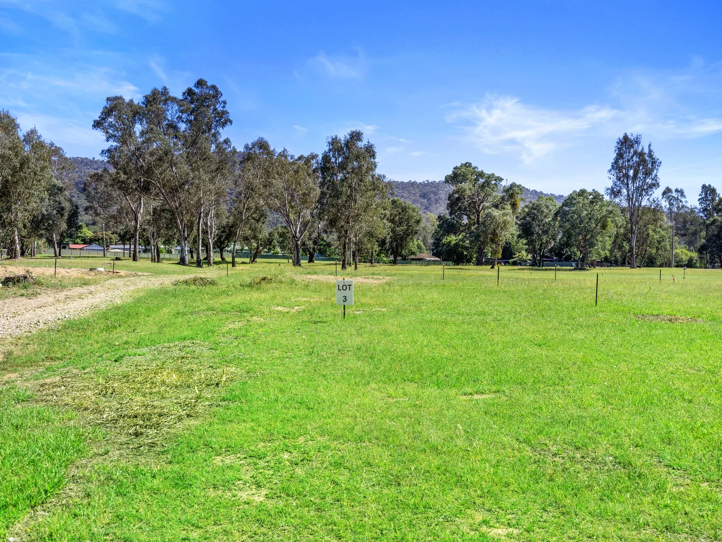 Additional image 9 of 1-4 South Crescent, Eildon VIC 3713