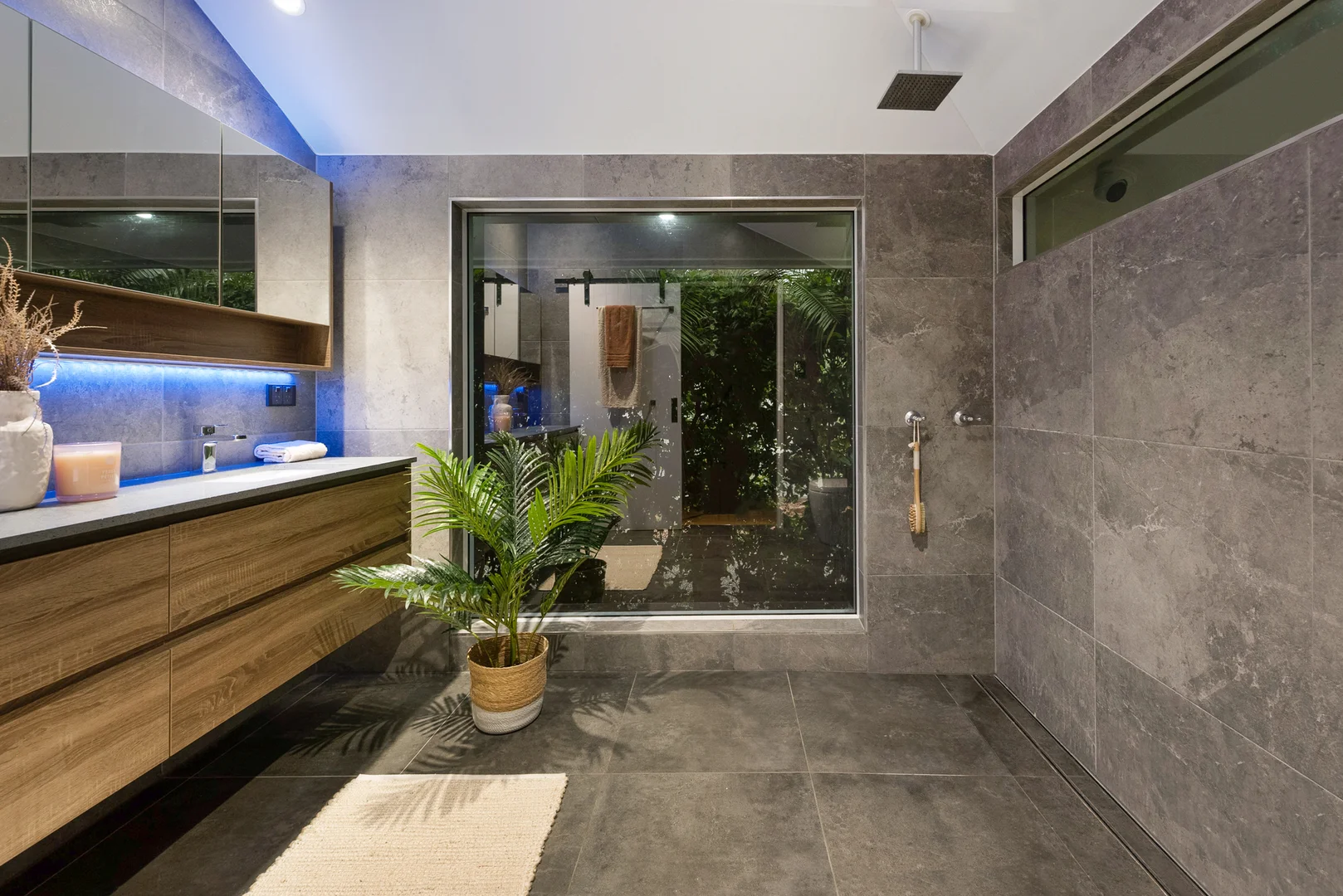 Additional image 11 of 64 Carmody Street, Hermit Park QLD 4812