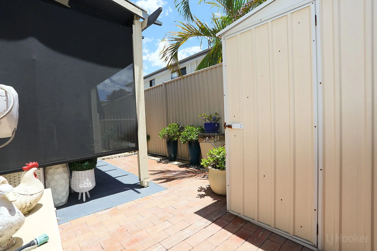 Additional image 40 of 1/27 Eider Avenue, Paradise Point QLD 4216