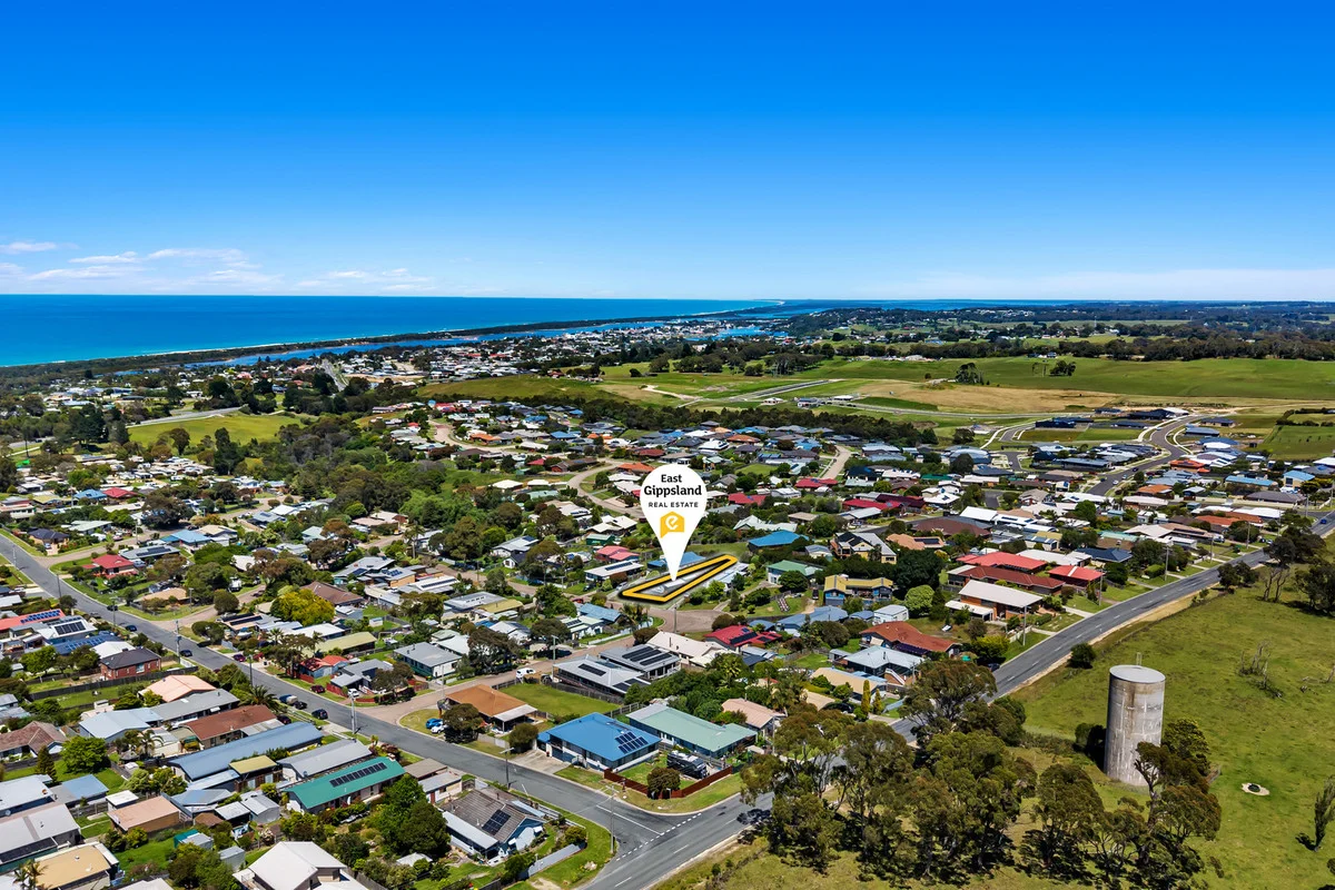 Additional image 21 of 19 West Crescent, Lakes Entrance VIC 3909