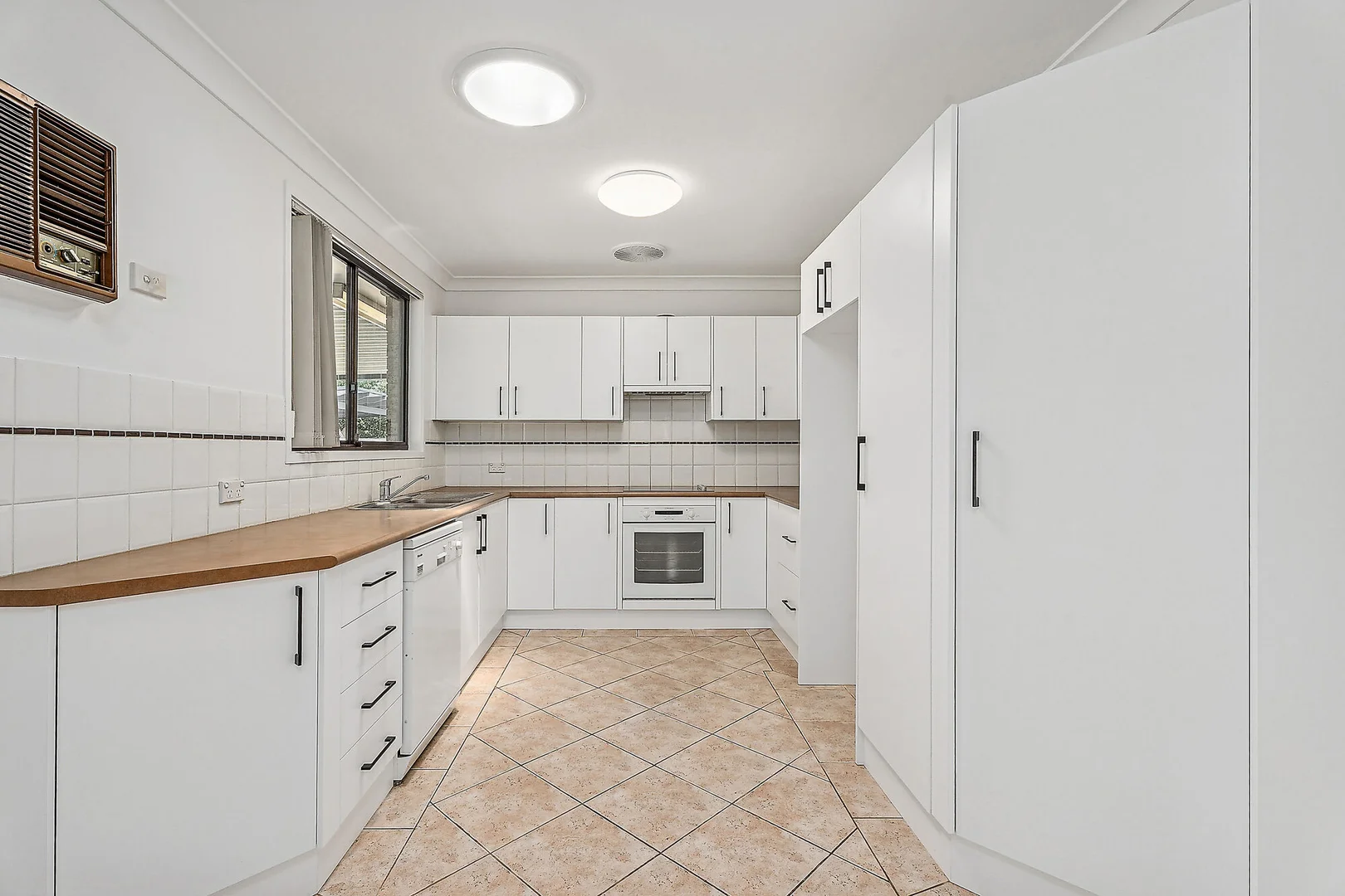 Additional image 4 of 217 Banks Drive, St Clair NSW 2759