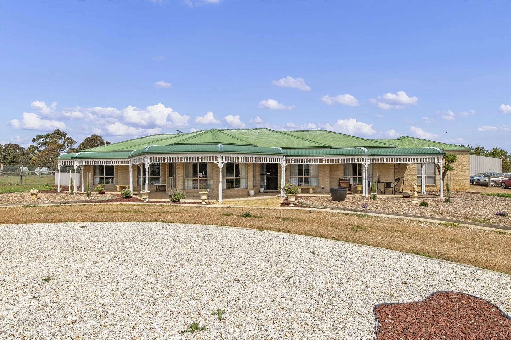 9 Hammond Circuit, Hopetoun Park VIC 3340