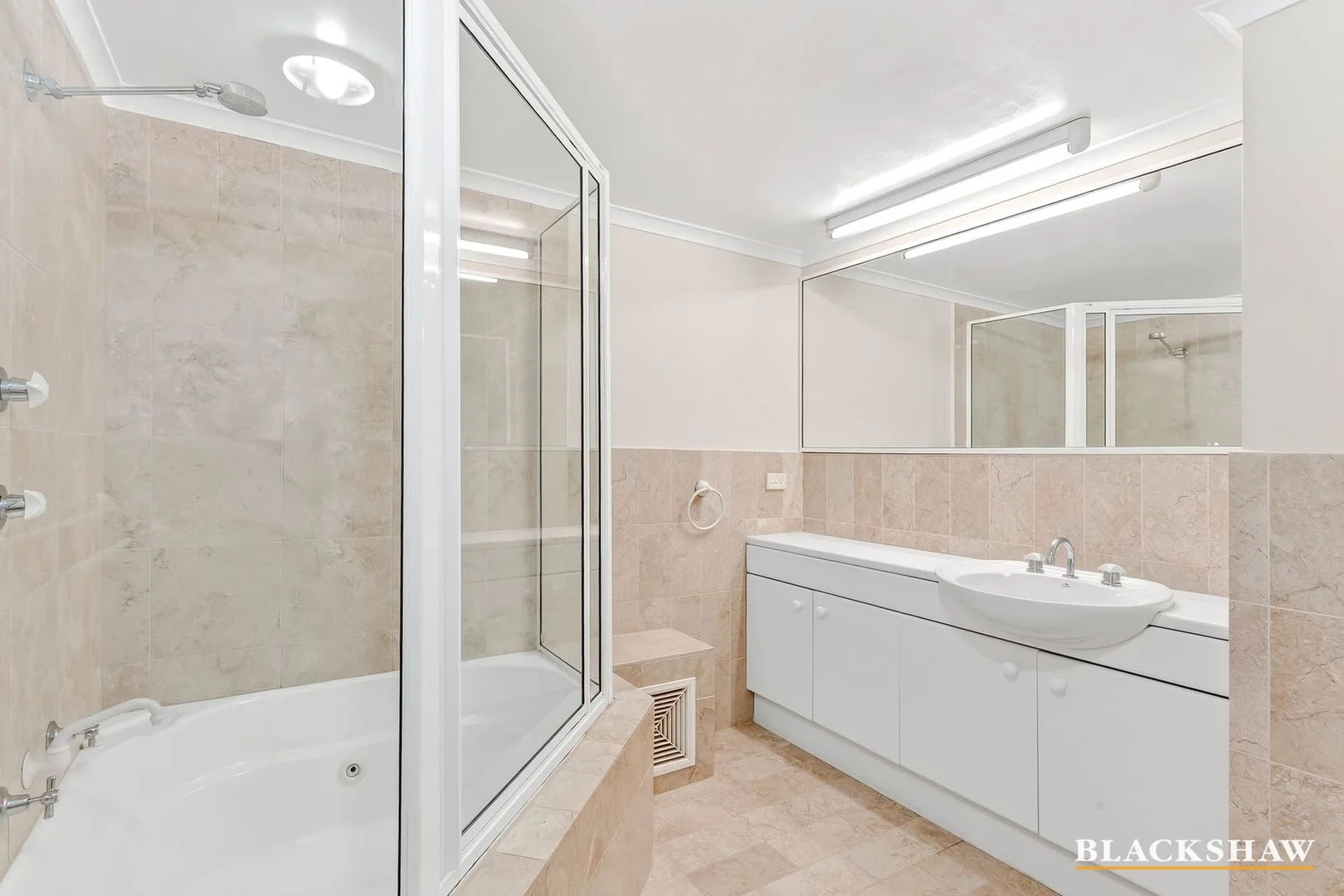 Additional image 10 of 1C/2 Currie Crescent, Griffith ACT 2603