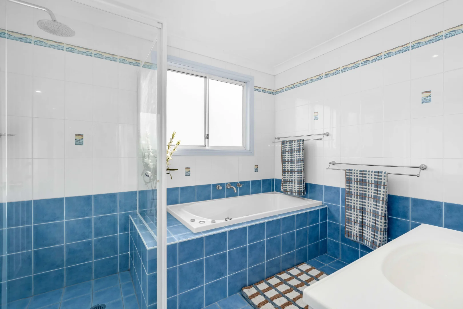 Additional image 12 of 6 Hoddle Avenue, Campbelltown NSW 2560