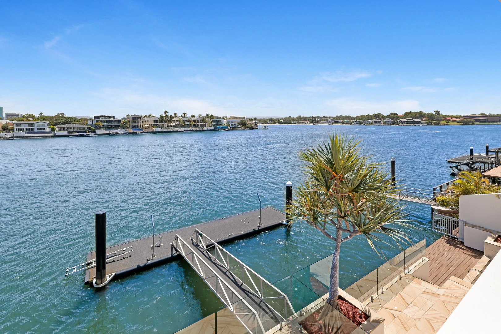 Additional image 28 of 70 Admiralty Drive, Paradise Waters QLD 4217