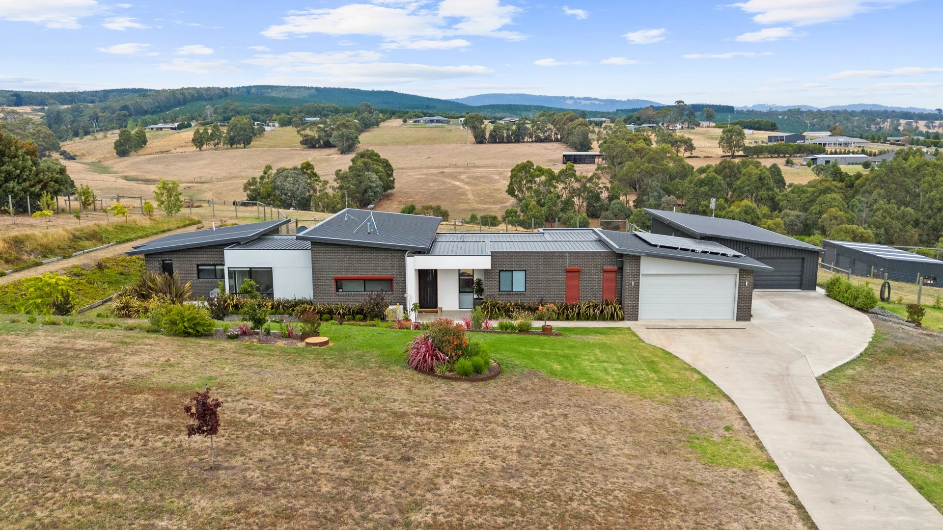 13 Hazelwood Ridge, Hazelwood North VIC 3840