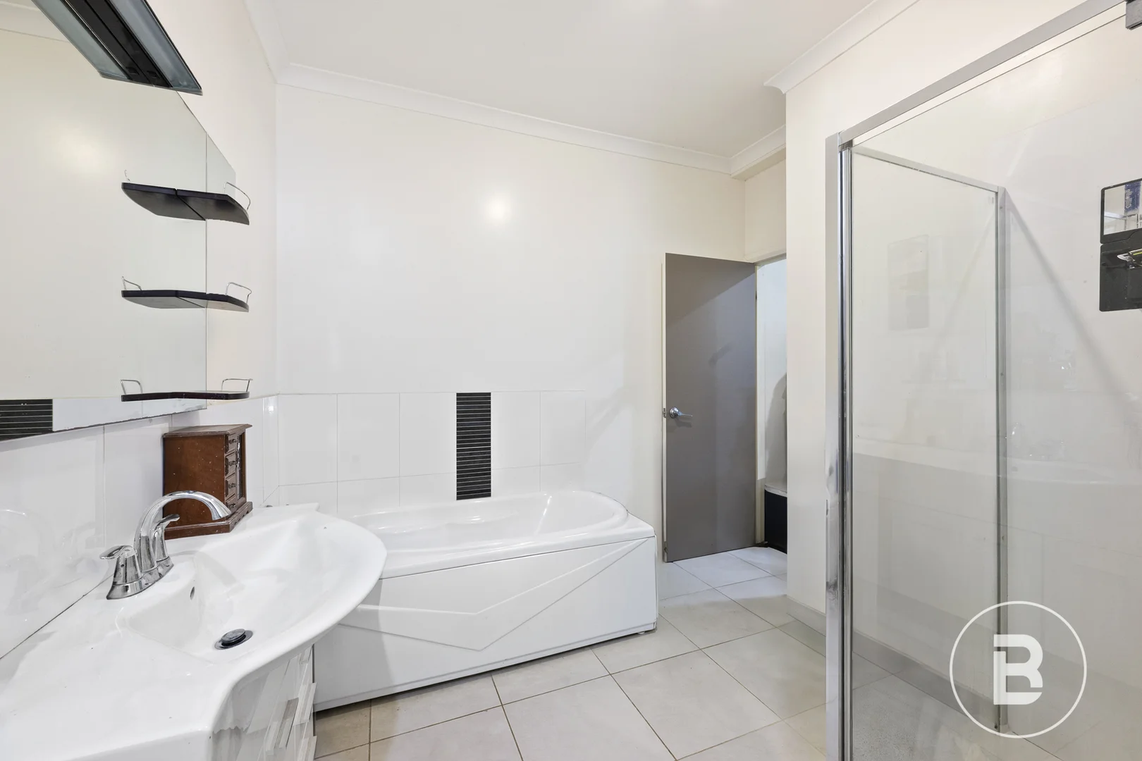 Additional image 9 of 208 Doveton Crescent, Soldiers Hill VIC 3350