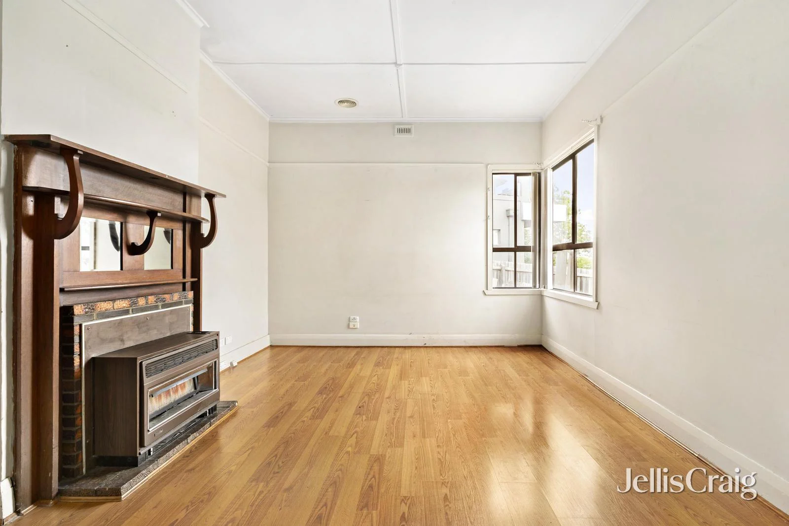 Additional image 4 of 10 Royal Avenue, Essendon North VIC 3041