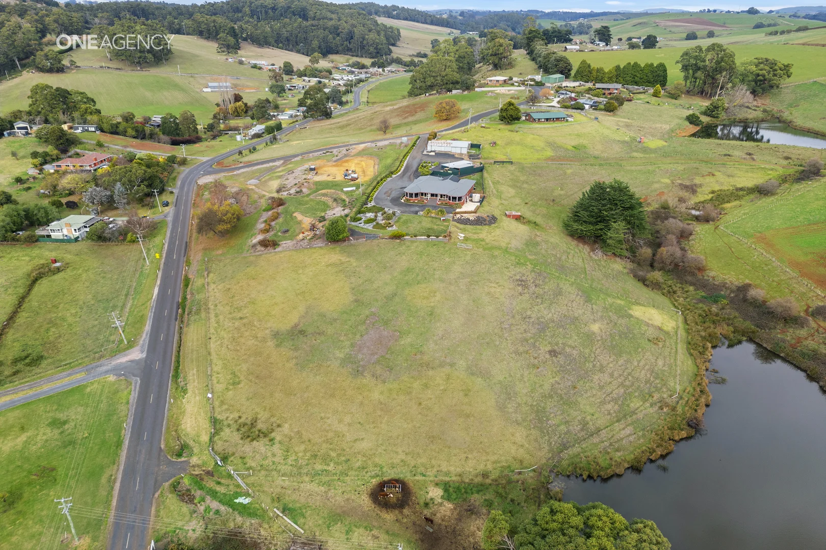 Additional image 3 of 1 & 2 Castra Road, Ulverstone TAS 7315