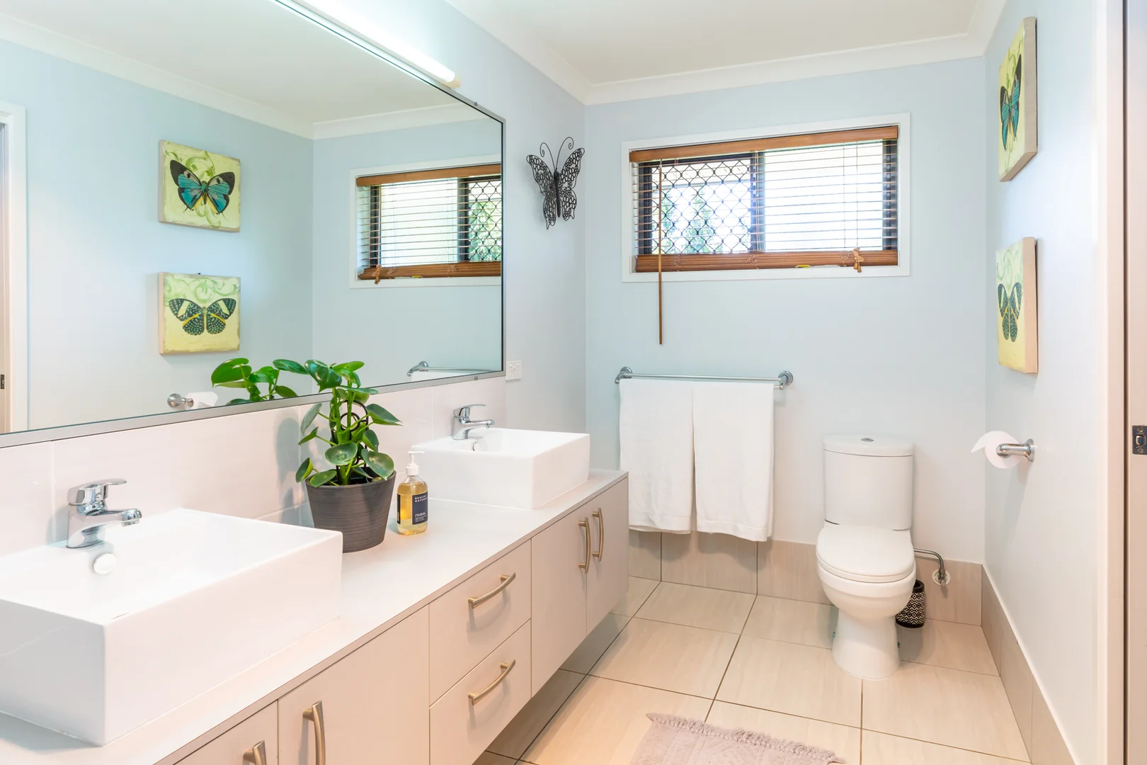 Additional image 8 of 44 Gibsons Rd, Burnett Heads QLD 4670