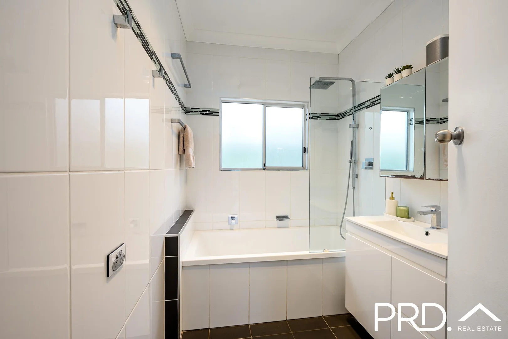 Additional image 8 of 2 Cook Crescent, East Hills NSW 2213