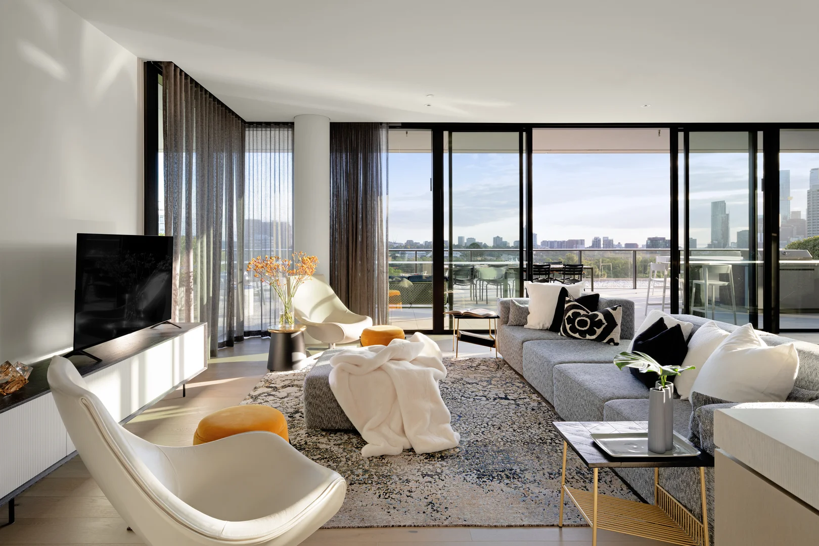 Additional image 3 of 918/280 Albert Street, East Melbourne VIC 3002